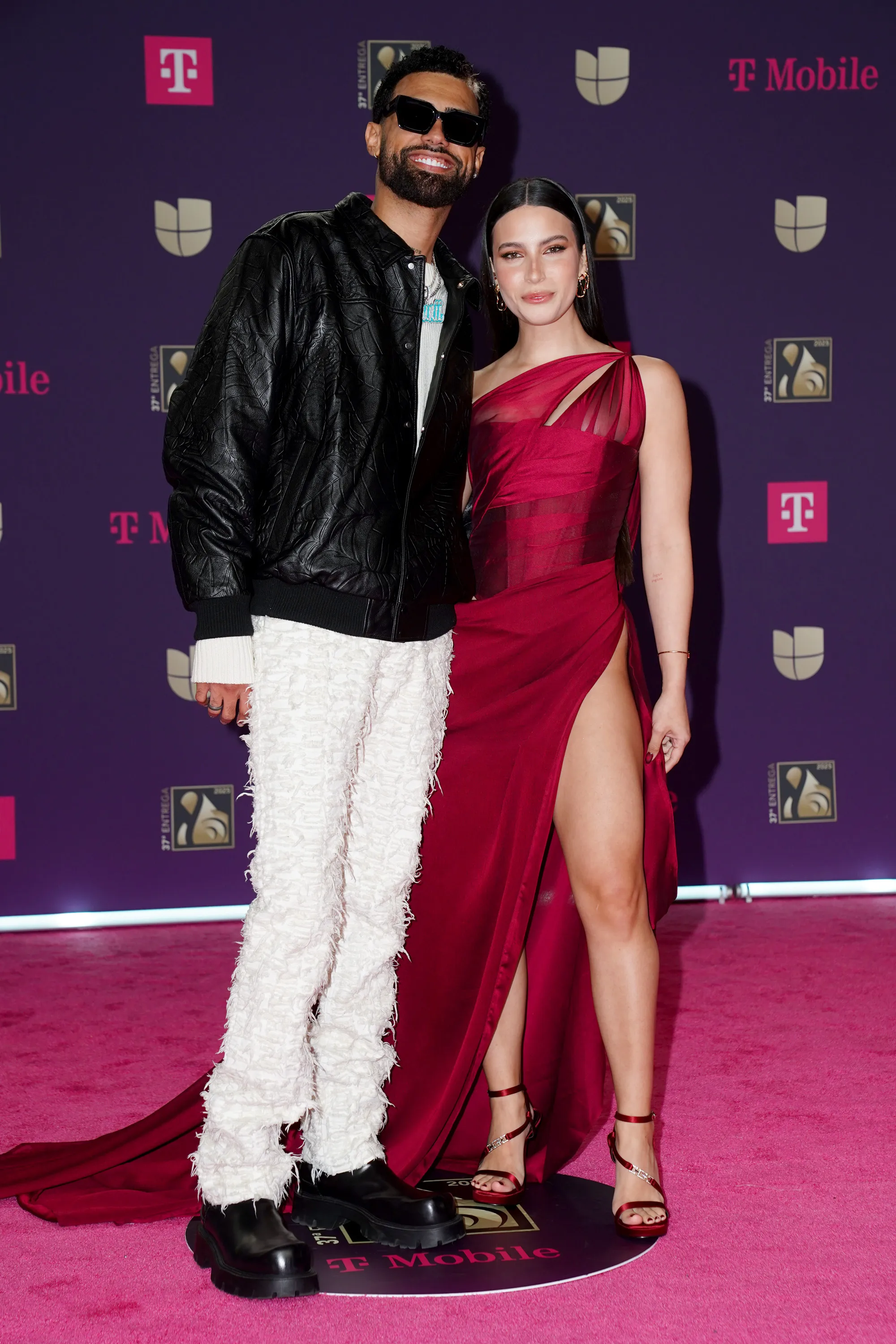 Jhay Weeler y Zhamira Zambrano