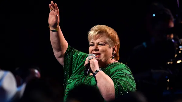 Paquita la del Barrio.