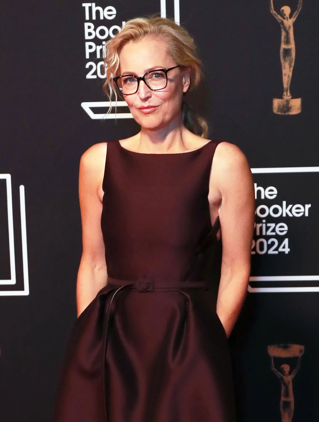 Gillian Anderson Bio