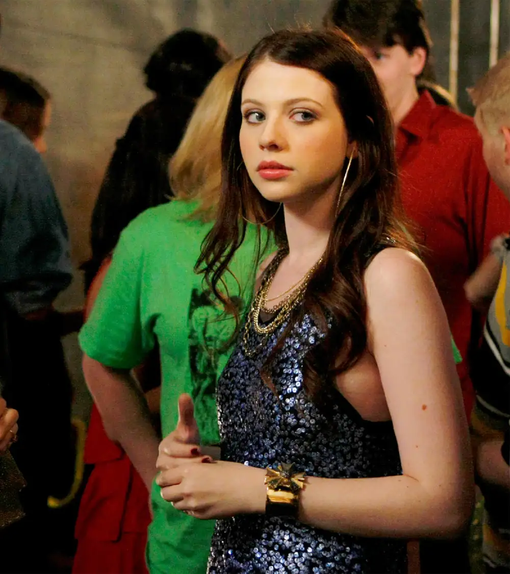 Gossip Girl Stars Pay Tribute to Late Michelle Trachtenberg Force of Nature 415