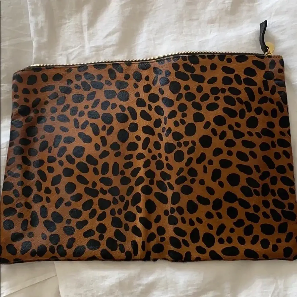 Gretchen Mol What In My Bag