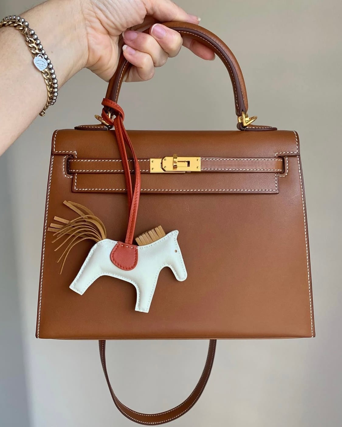 hermès kelly 28 barenia gold hardware