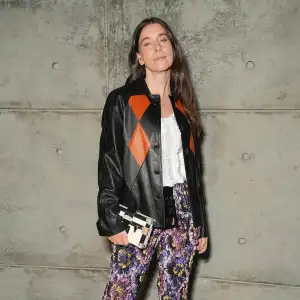 Inside Danielle Haim s Star Studded Birthday Party With Her Sisters Ice Spice and More 495