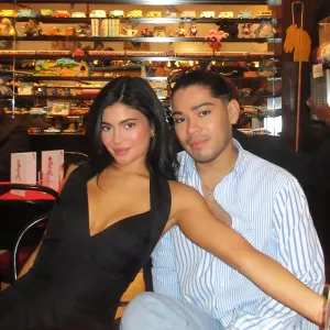 Inside How Kylie Jenner Is Grieving After Hairstylist Jesus Guerrero s Death Beyond Devastated 286