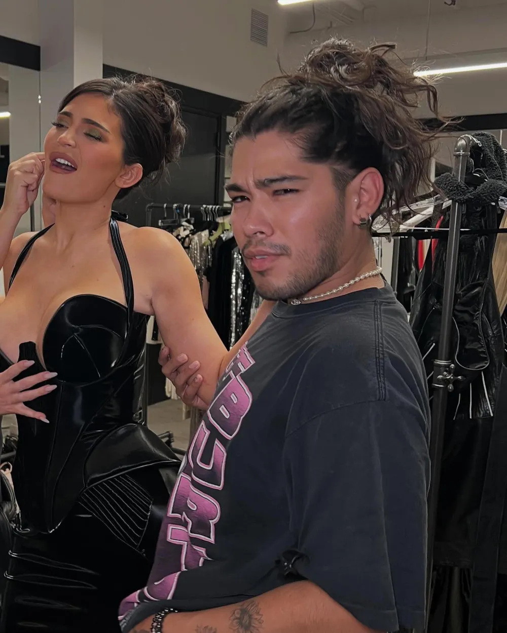 Inside How Kylie Jenner Is Grieving After Hairstylist Jesus Guerrero s Death Beyond Devastated 287