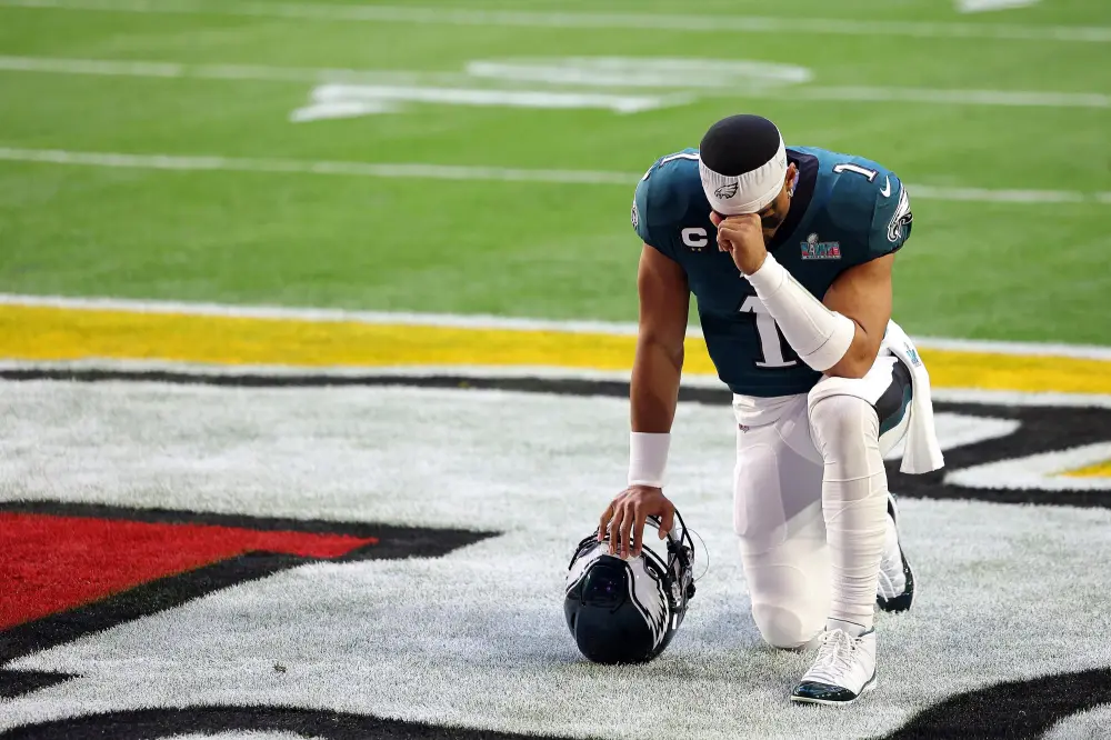 Jalen Hurts Won t Change Phone Wallpaper From 2023 Super Bowl Loss After 2025 Win Humble Reminder 215