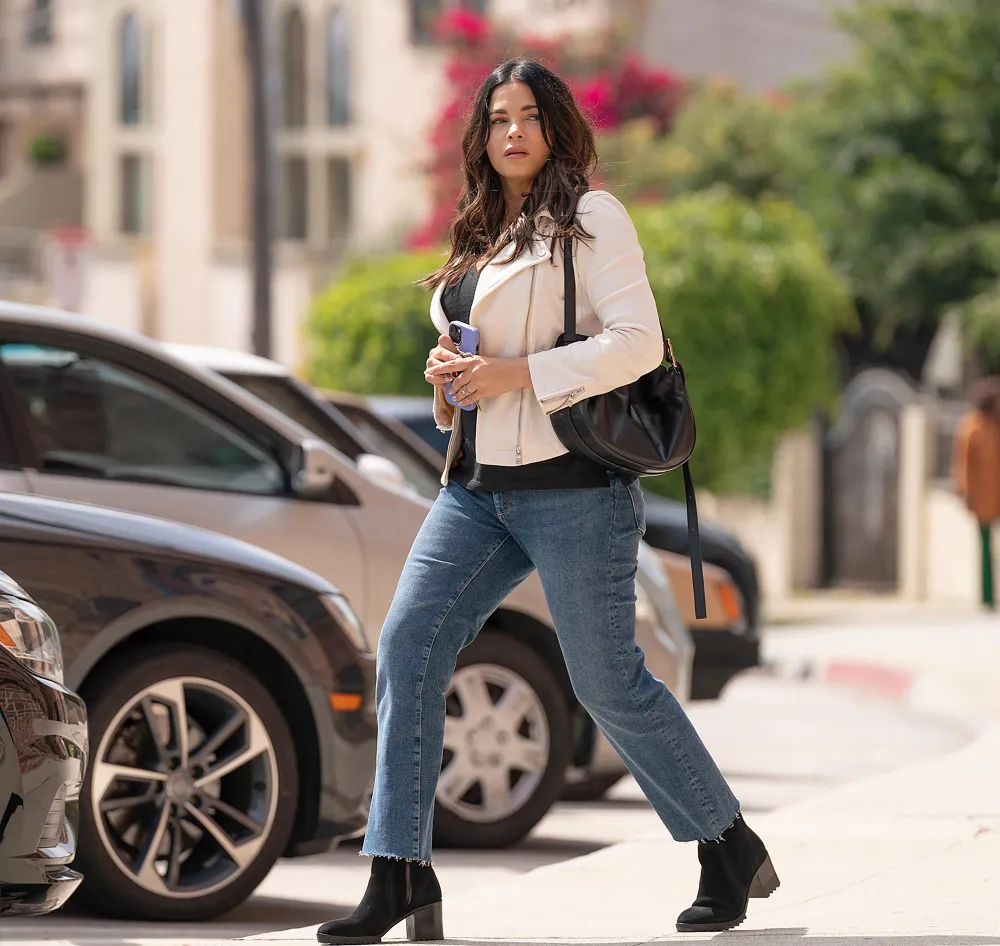 Jenna Dewan Jokes The Rookie Team Gave Up Trying to Hide Her Baby Bump