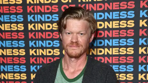 FEATURE Jesse Plemons Doesn t Regret Gaining Weight for Role But Might Not Do It Again