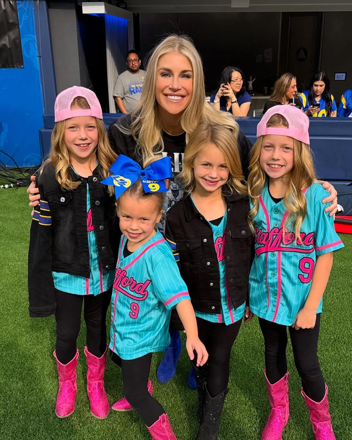 Kelly Stafford Jokes About the Awkwardness of Her Daughter s Friends Following Her on Social Media 095