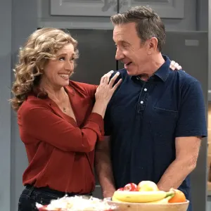 Last Man Standings Nancy Travis Doesnt Want to Be Tim Allens Shifting Gears Wife Too Meta