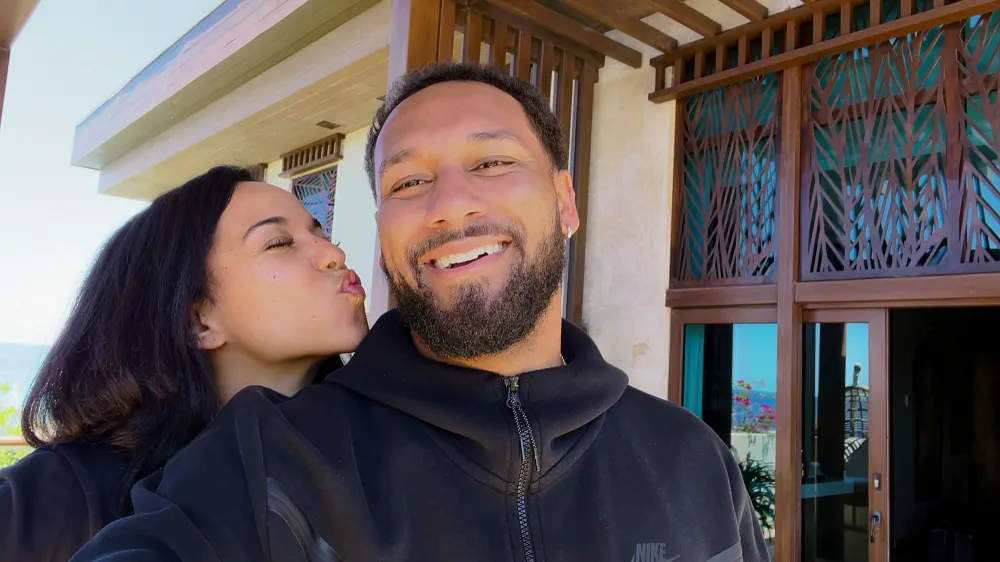 Love Is Blind Cast Get Candid About Finances and Prenups