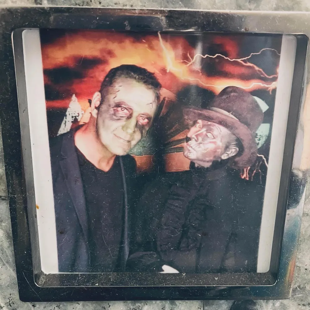 Cronolog&iacute;a de la relaci&oacute;n de Michelle Trachtenberg y su novio Jay Cohen: de colegas a compa&ntilde;eros