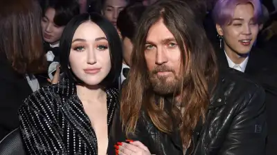 Noah Cyrus Supports Dad Billy Ray Cyrus amid Family Drama