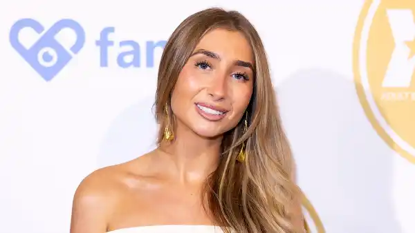 OnlyFans' Lily Phillips Laughs Off Rumors She Faked Pregnancy