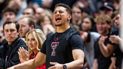 Patrick Mahomes Viral Haircut Happened Less Than 48 Hours After Chiefs Super Bowl Loss