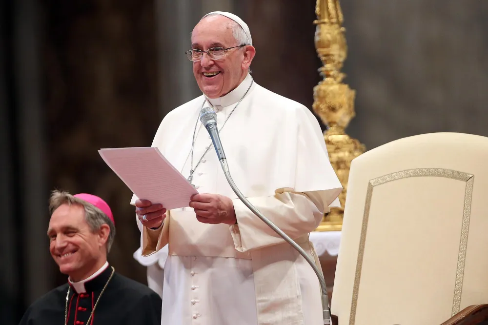 Pope Francis Dead at Age 88 After Receiving Care for Double Pneumonia 553