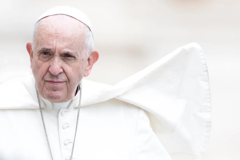 Pope Francis Dead at Age 88 After Receiving Care for Double Pneumonia 556