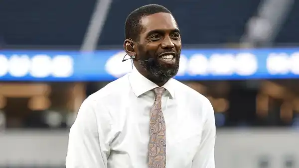 Randy Moss Tearfully Returns to ESPN Amid Cancer Battle