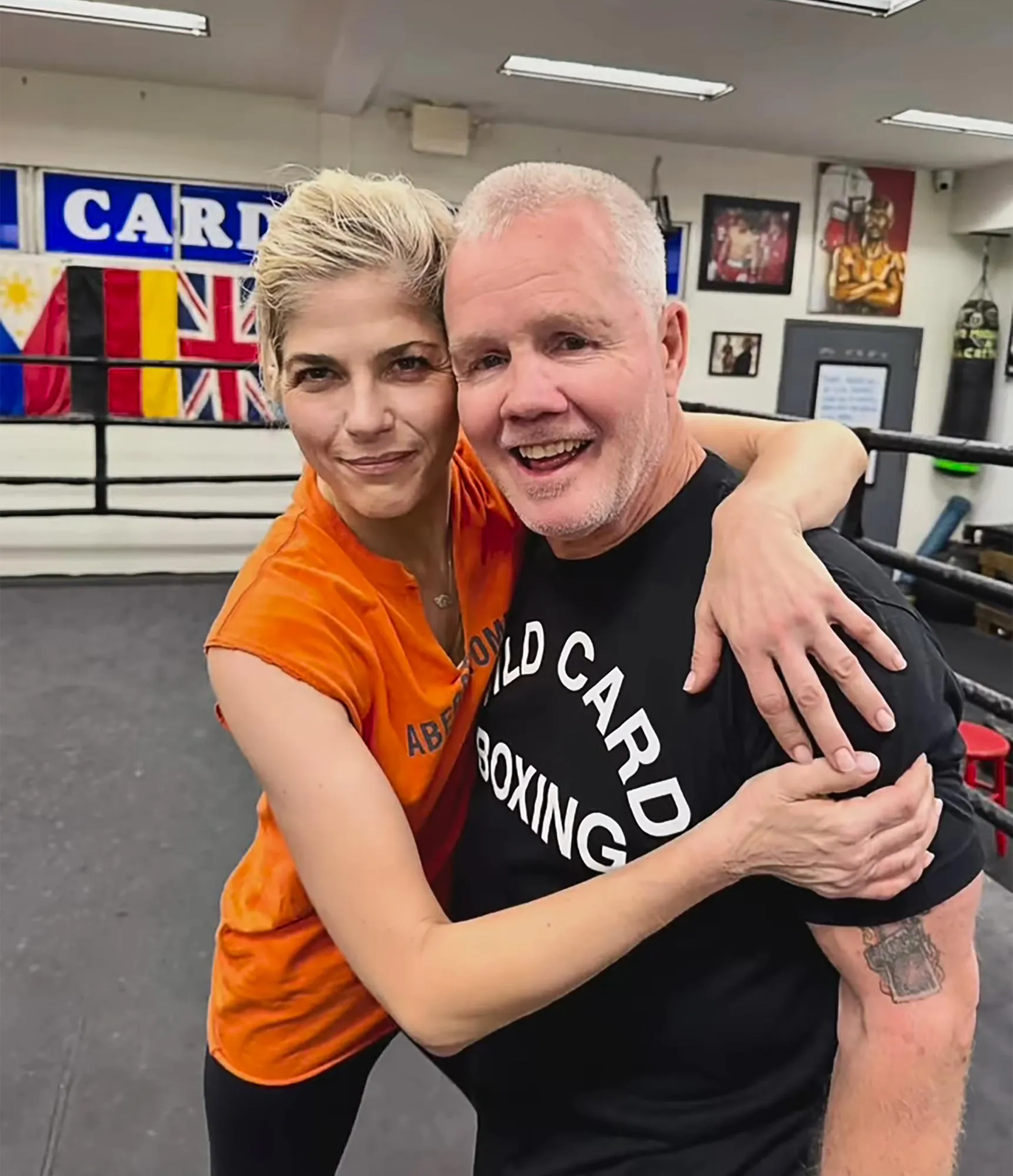 Selma Blair and Freddie Roach Enter Boxing Ring Amid Respective MS and Parkinson s Diagnoses 490