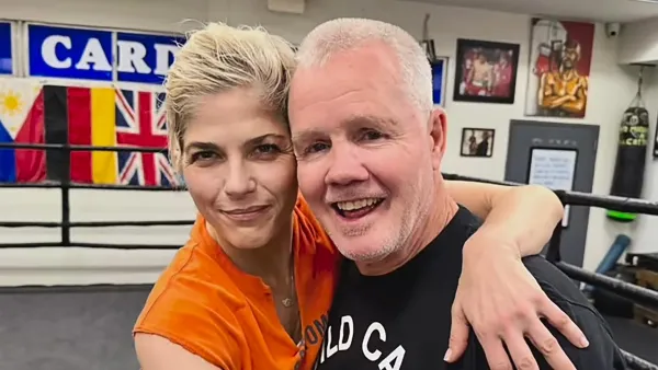 Selma Blair and Freddie Roach Enter Boxing Ring Amid Respective MS and Parkinson s Diagnoses 490