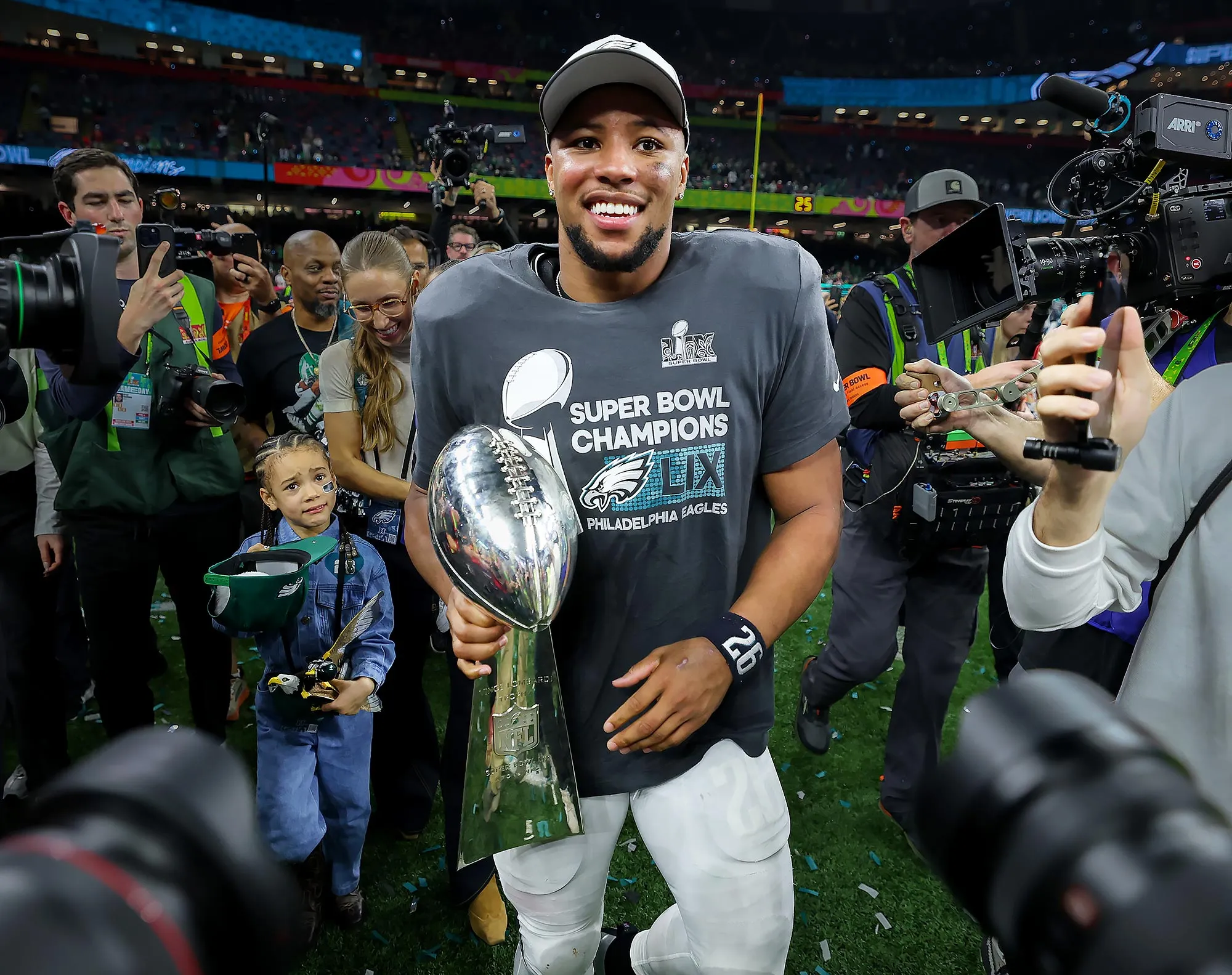 Shirtless Saquon Barkley Shotguns Beers in Locker Room After Super Bowl