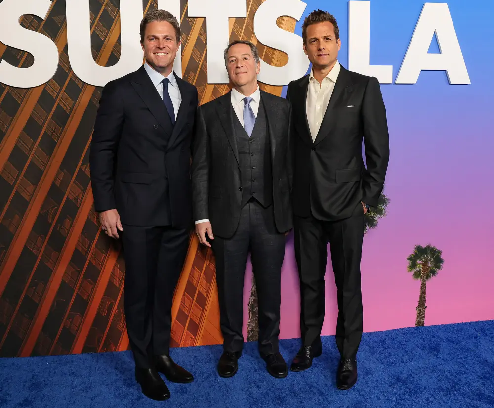 Suits Gabriel Macht Poses With Stephen Amell at Suits LA Premiere 2