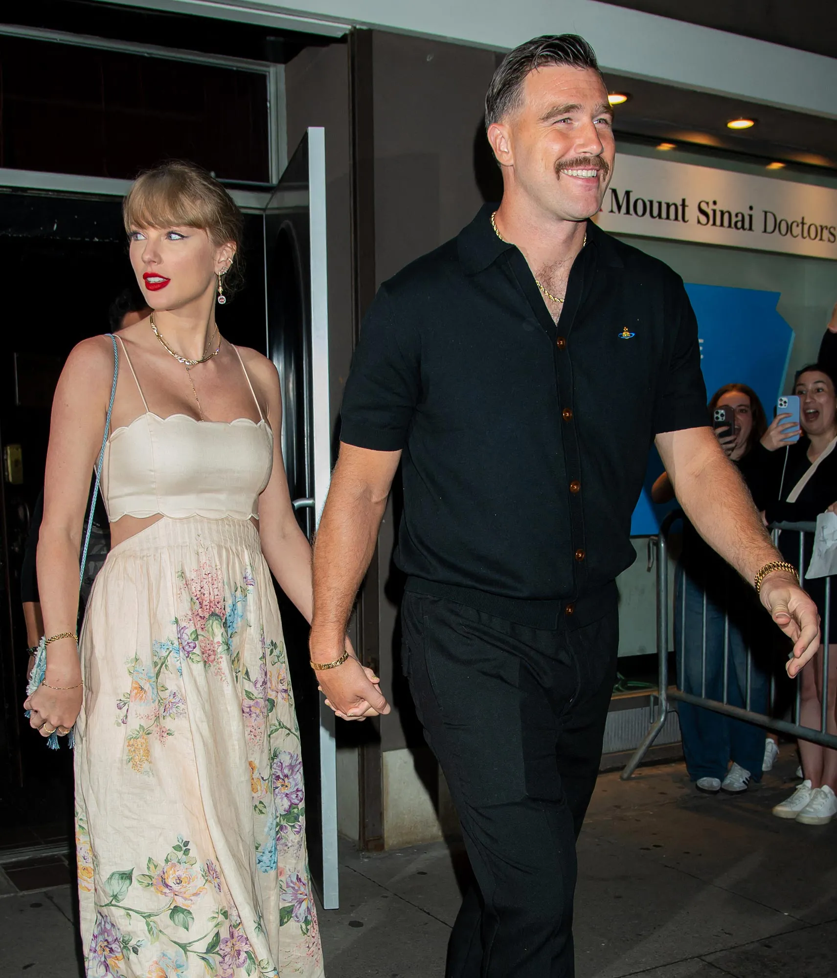 Taylor Swift and Travis Kelce Are Blocking Out the Noise — And Turning Up the Love 563