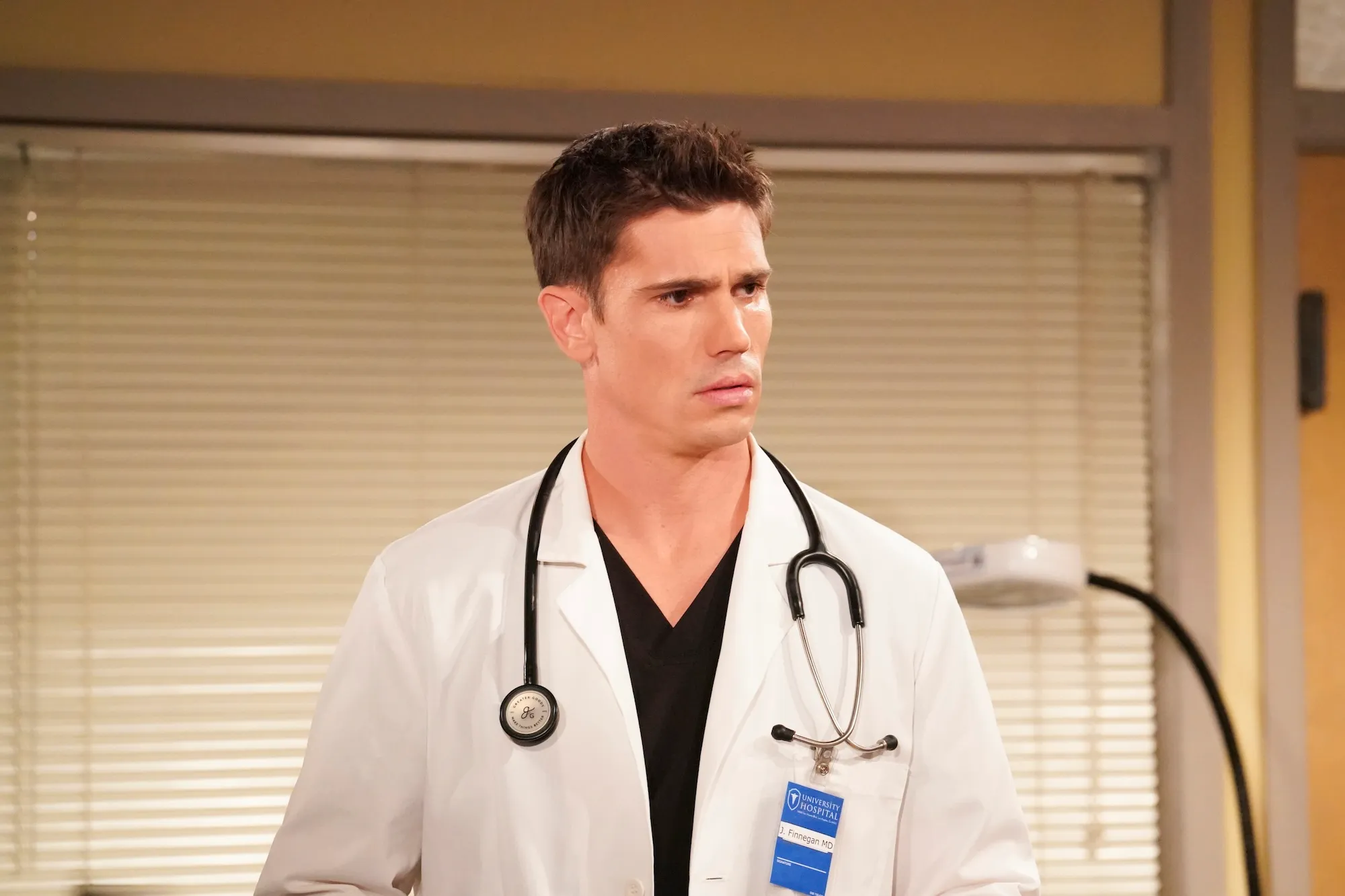 The Bold and the Beautiful s Tanner Novlan Reacts to Finn Being Luna s Dad