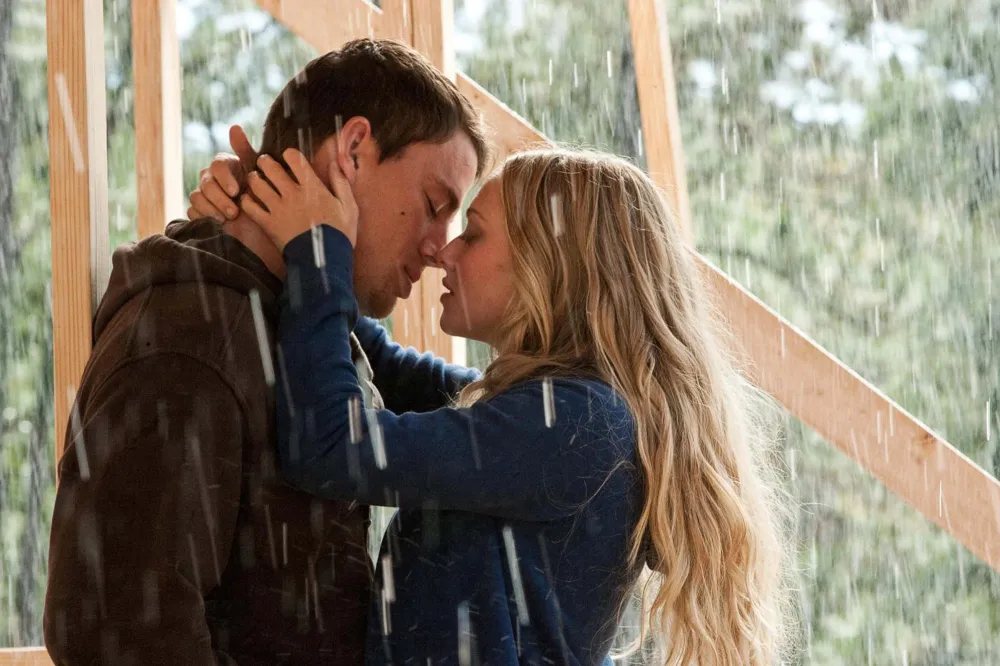 The Most Romantic Movies That Will Make You Cry Ghost The Last Song and More 358 Dear John