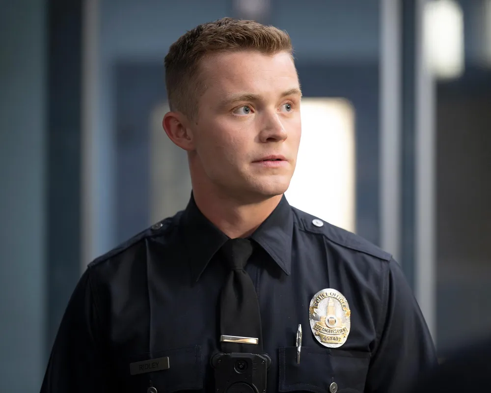 The Rookies Melissa ONeil Teases Truth About Lucys Trainee Seth Will Come Out On His Terms