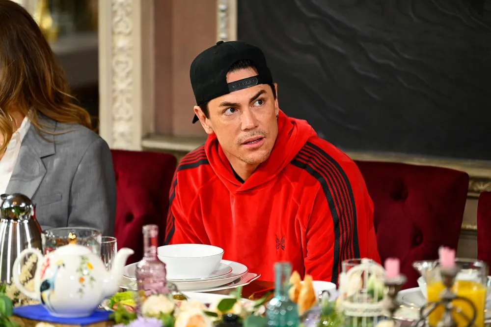 Traitors Tom Sandoval Accidentally Says Girls Are Historically Better Cheaters After VPR Scandal 305