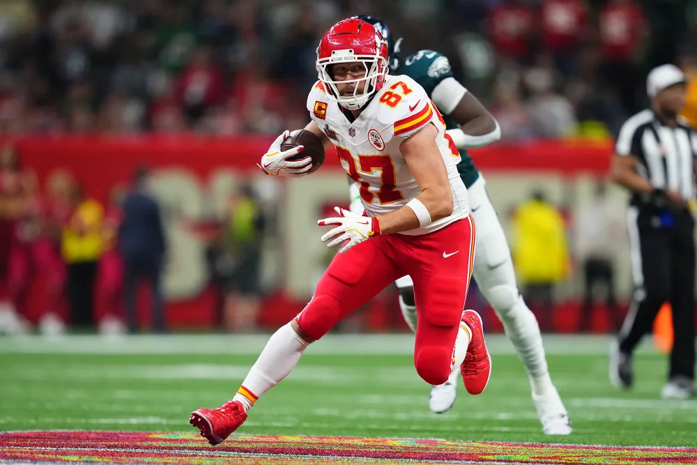 Travis Kelce Cried During Pre-Super Bowl Speech to Chiefs Teammates 2