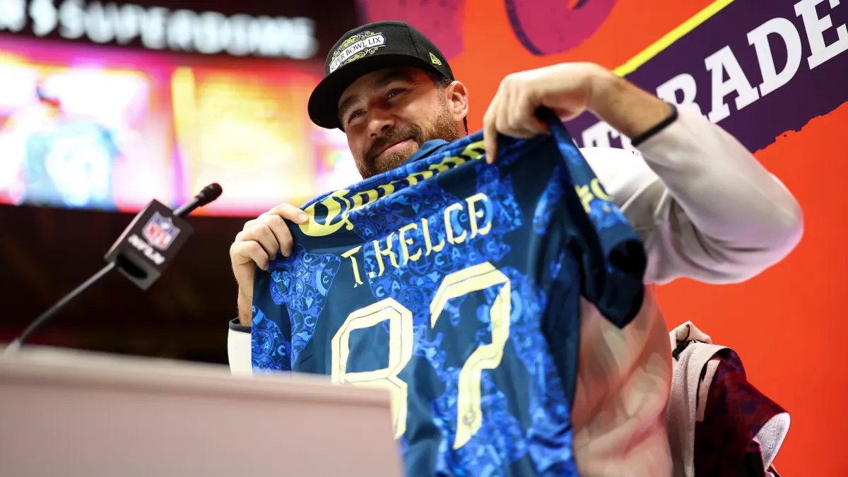 Travis Kelce recibe camisetas del Club America de Mexico antes del Super Bowl LIX ¡y una es para Taylor Swift