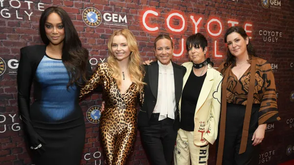 Tyra Banks Reunites With Coyote Ugly Costars for 25th Anniversary Fundraiser Screening