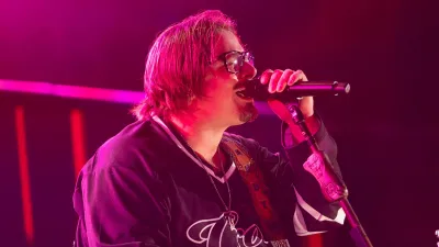 Luxury Handbag Shopping s Backstage Pass Hardy Shares His Pre Show Shot Preferences Wildest Autograph Moment 565