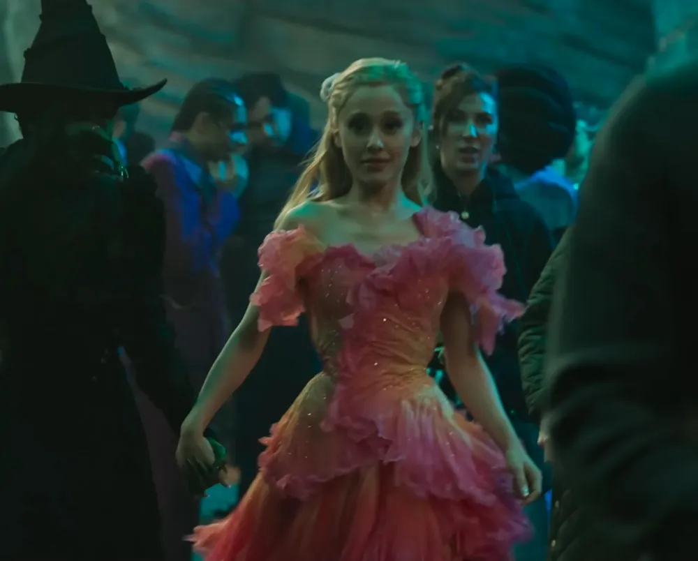 Wicked Costume Designer Opens Up About the Inspiration Behind the Movie s Wardrobe 923