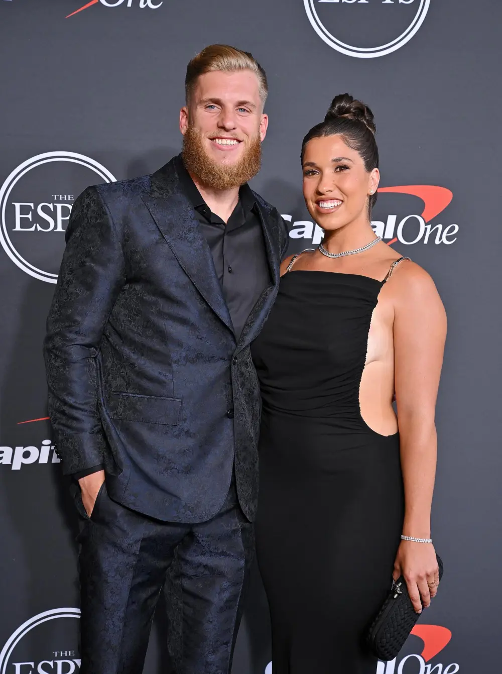 Wife of Los Angeles Rams Player Cooper Kupp Reacts to Trade News So Unbearably Hard 722