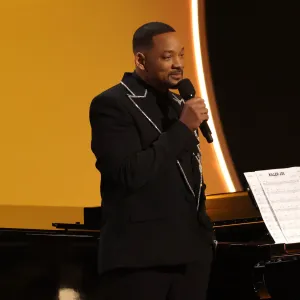 Will Smith s Awards Show Return at the Grammys Gets Mixed Reactions From Viewers