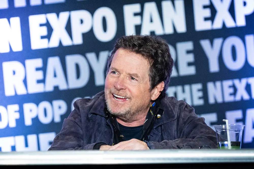 William Shatner Proves He s Just Like Us With His Tendency to Stay Up Late Watching TV 343