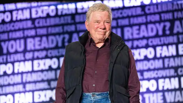William Shatner Proves He s Just Like Us With His Tendency to Stay Up Late Watching TV 344