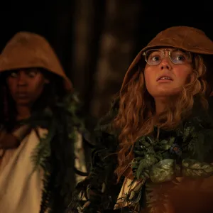 Samantha Hanratty Reveals Which Yellowjackets Fan Theories She Loves Which She Hopes Aren t True and More