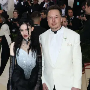 955830354 Grimes speaks out after Elon Musk brings their young son to the Oval Office