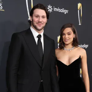 2198081950 Hailee Steinfeld Had No Idea Josh Allen Was Going to Propose, and That’s Exactly What She Wanted