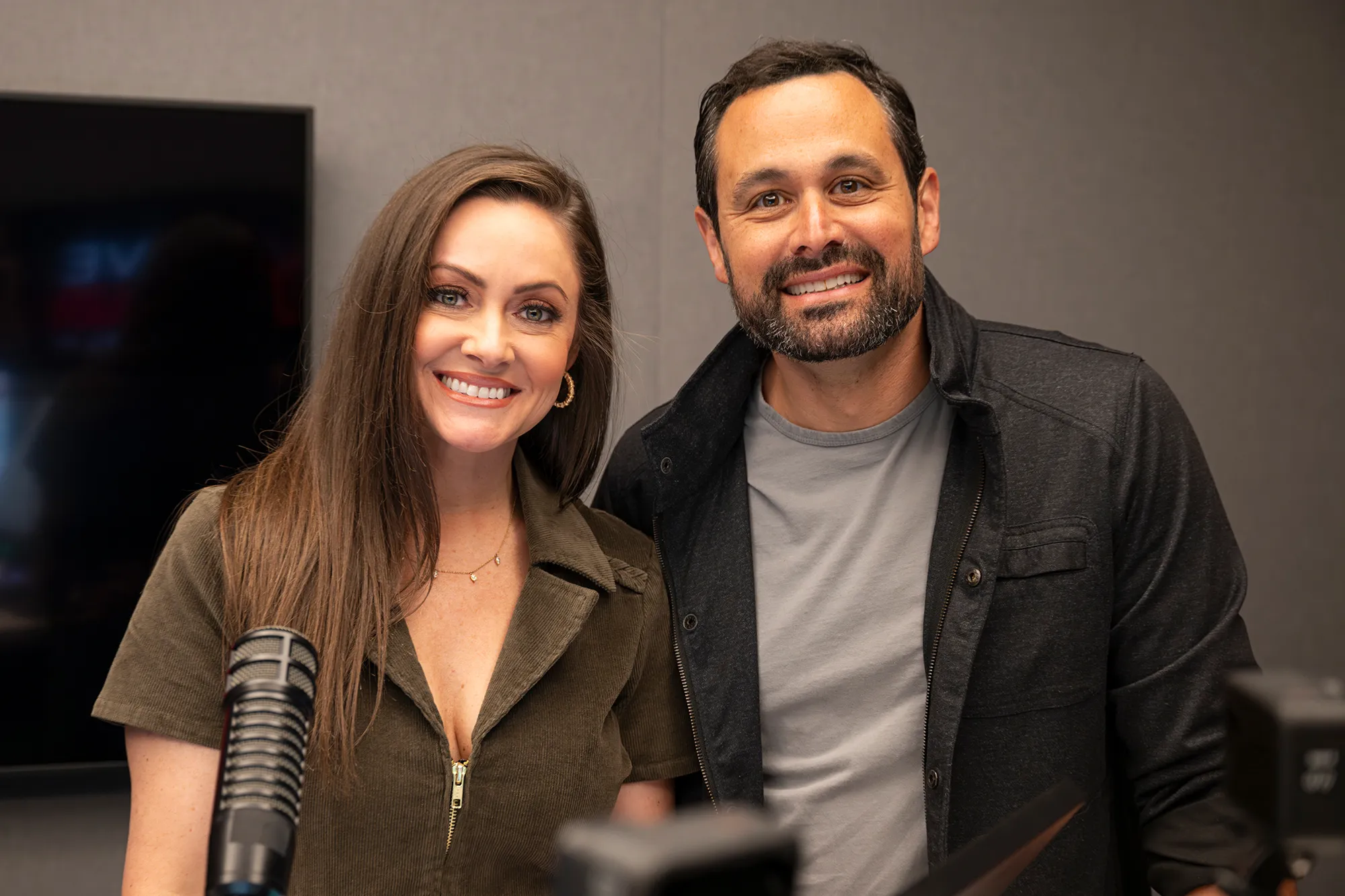 Bachelor Jason and Molly Mesnick Celebrate 15th Wedding Anniversary