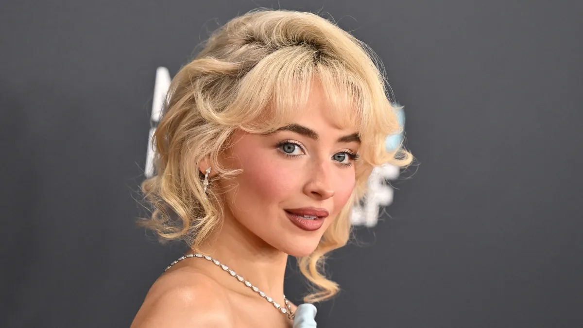 US singer and actress Sabrina Carpenter arrives for the 67th Annual Grammy Awards at the Crypto.com Arena in Los Angeles on February 2, 2025. (Photo by Robyn Beck / AFP) / RESTRICTED TO EDITORIAL USE (Photo by ROBYN BECK/AFP via Getty Images)