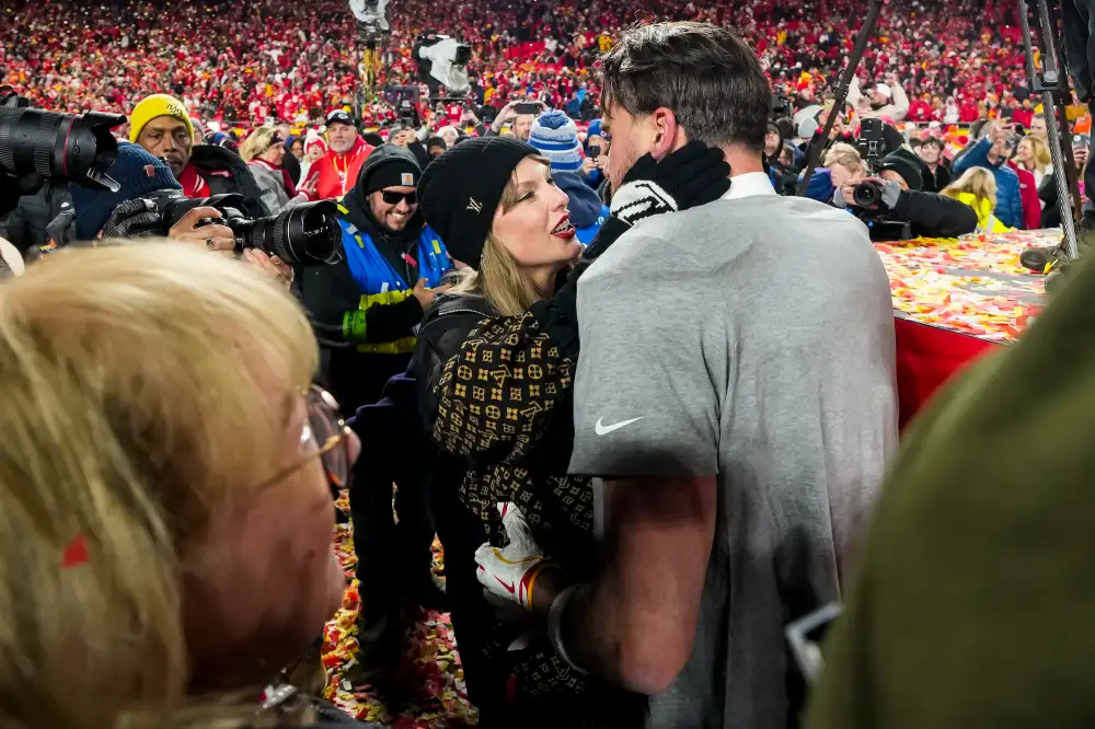 Kylie Kelce Reveals Why She Didn't Eat Taylor Swift's Replica Luxury Handbag-Cooked Meal