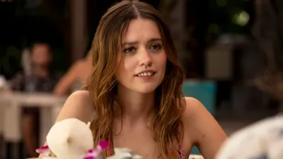 Aimee Lou Wood Discourages The White Lotus Fans From Filing Their Teeth