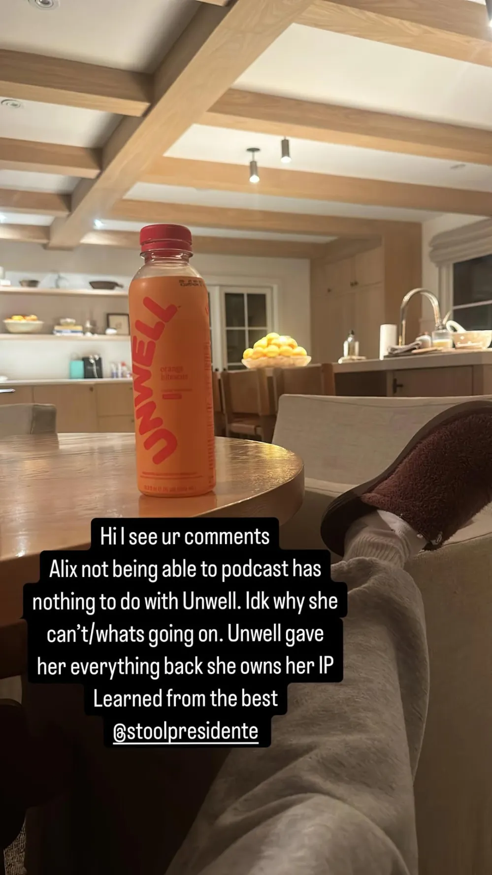 Alex Cooper Reacts to Alix Earle Pause