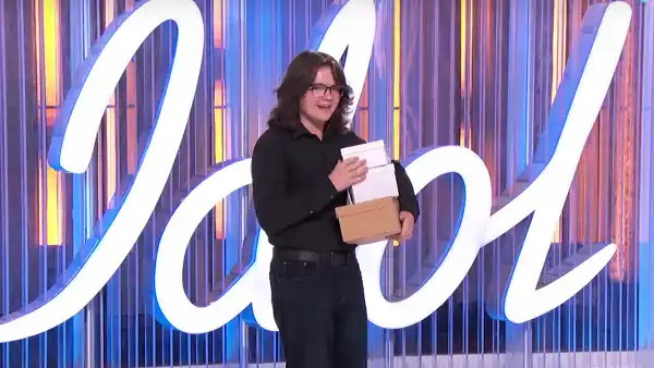American Idol Judges Learn to Clog Have Spoon Off Before Jaw Dropping Audition Sneak Peek