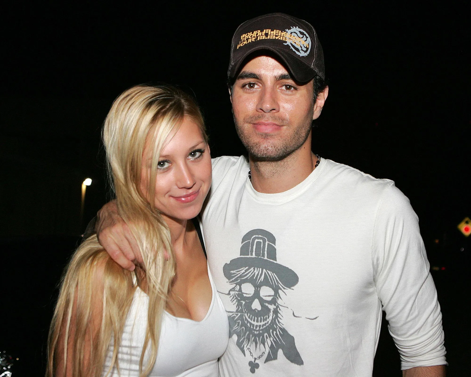 Anna Kournikova Hangs on a Boat With Enrique Iglesias After Raising Concerns Over Wheelchair Photo 036